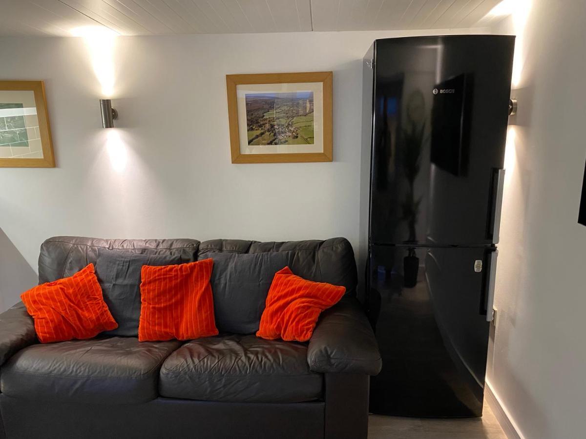 Delightful 1 Bedroom Chalet Throwleigh 외부 사진